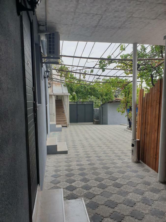 Comfort Tbilisi Exterior foto